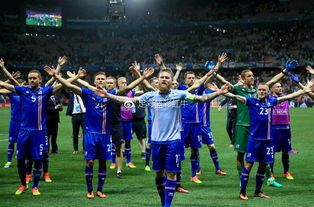 冰岛球员表现激动人心，打进关键进球的简单介绍