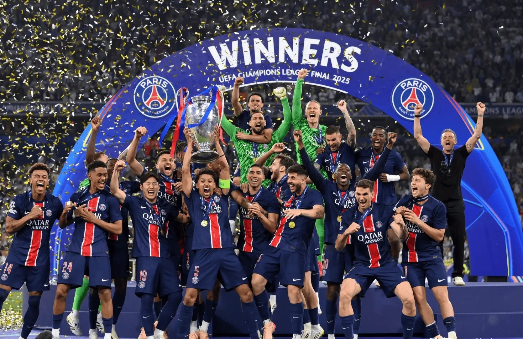 巴黎横扫哥伦比亚，萨拉赫一己之力扛起全队的简单介绍