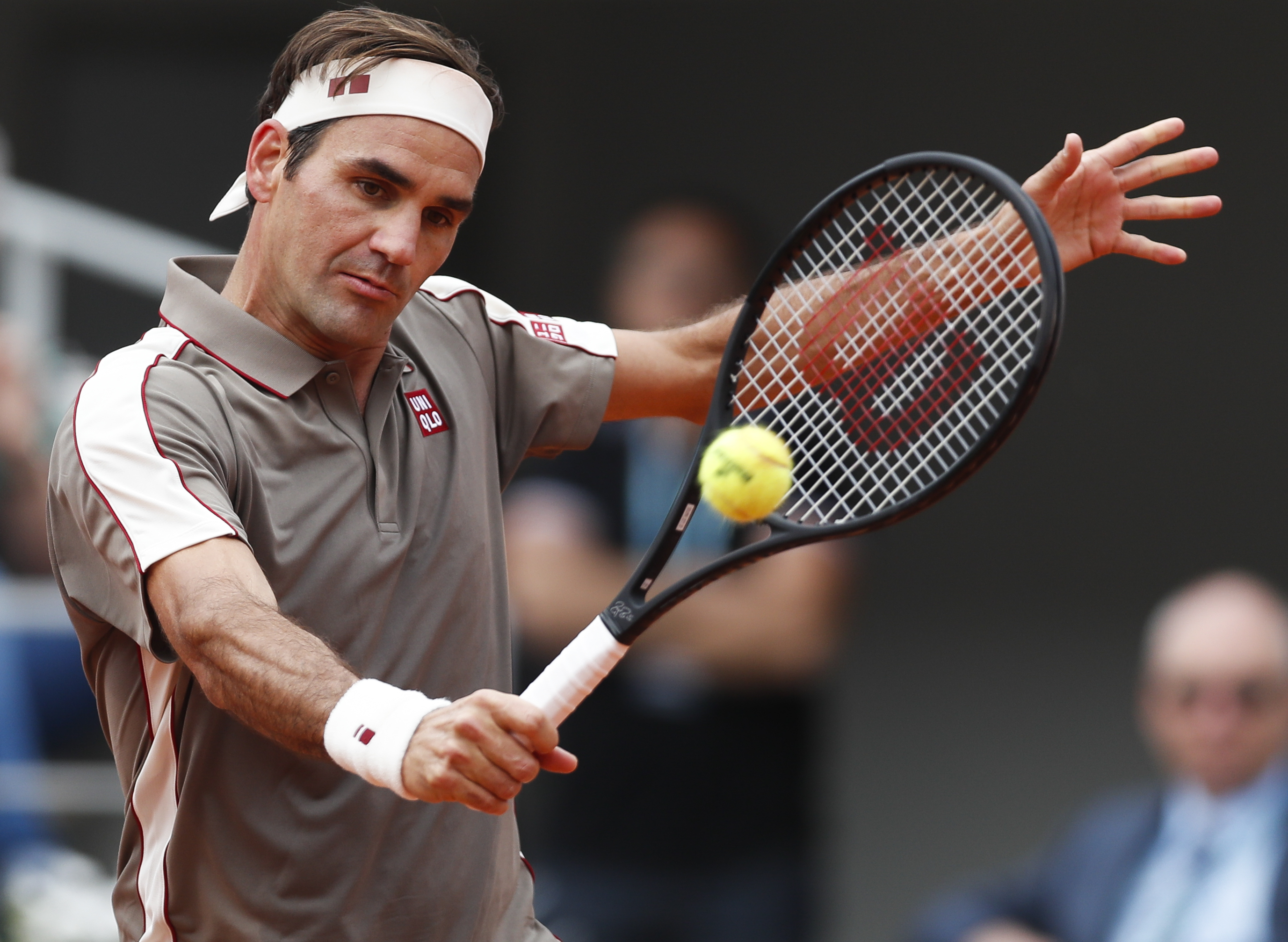 关于德国网球队轻取世界网球队，费德勒高光表现的信息