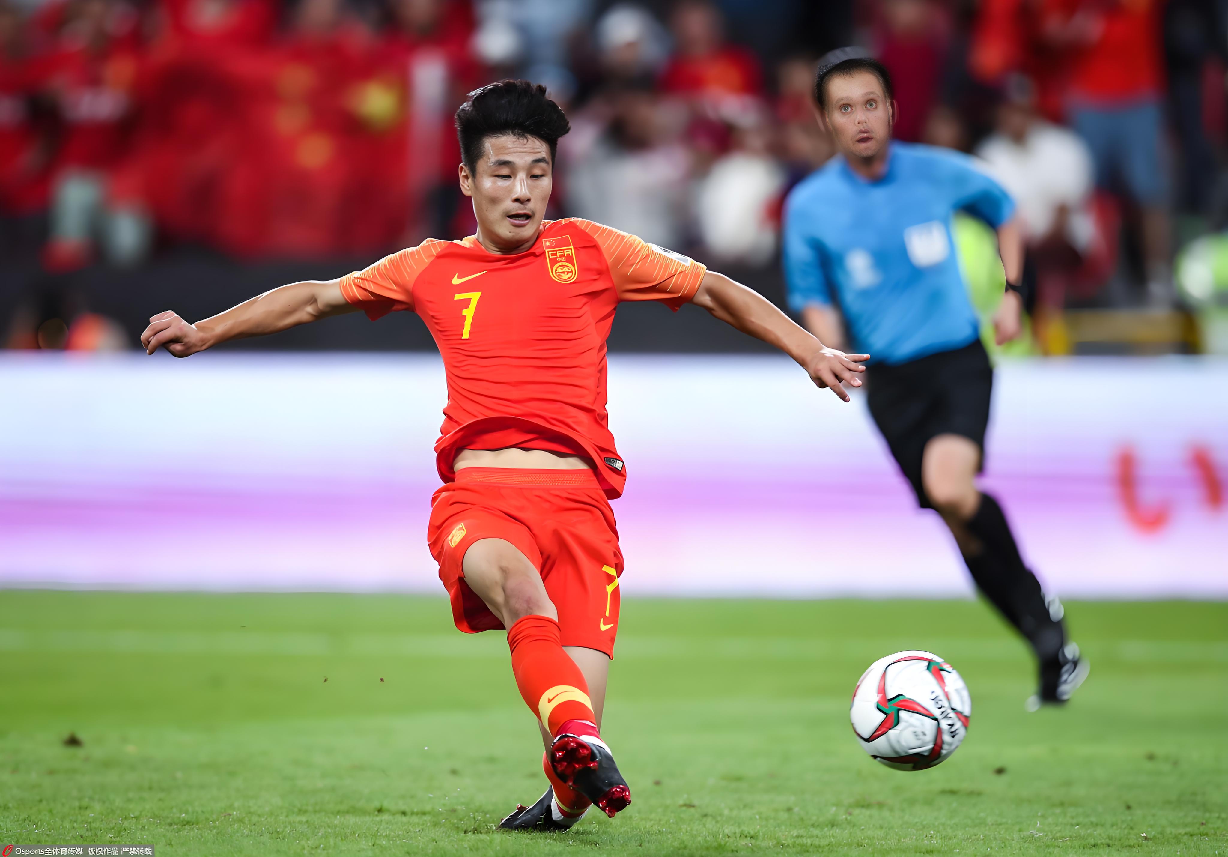 上海队在全国足球挑战赛表现出色，晋级决赛