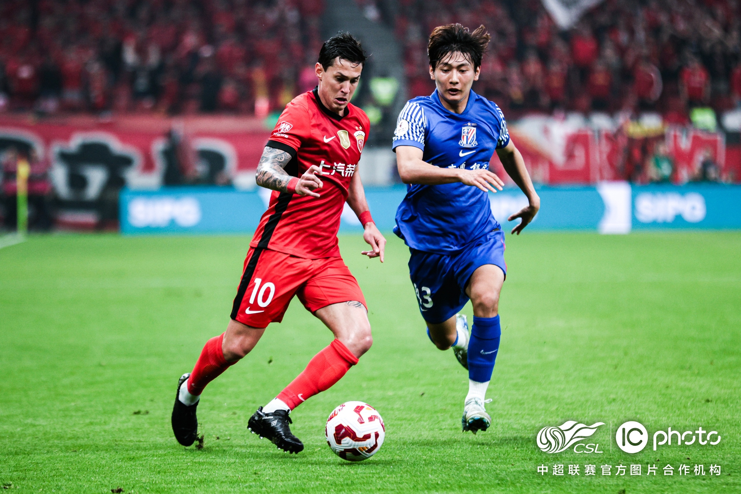 上海队在全国足球挑战赛表现出色，晋级决赛