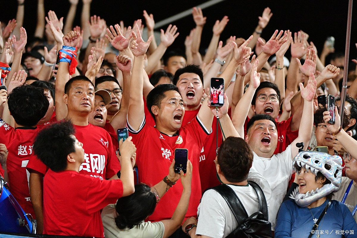 开云体育平台APP-足球热潮再起，全民参与狂欢