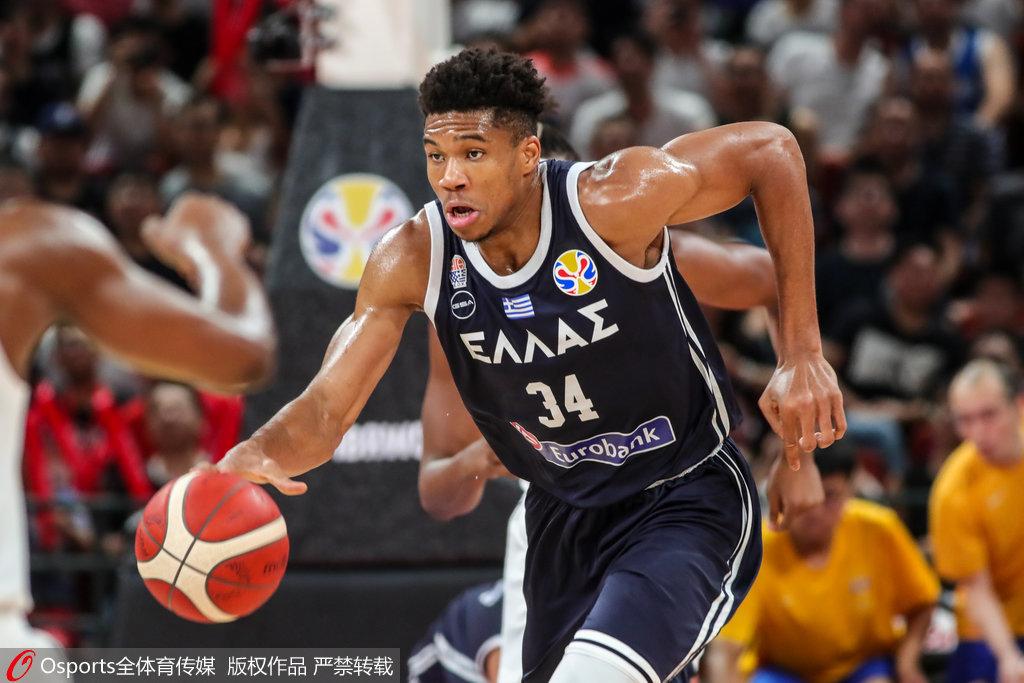 捷克队在逆境中崭露头角,获胜 捷克队在逆境中崭露头角,获胜