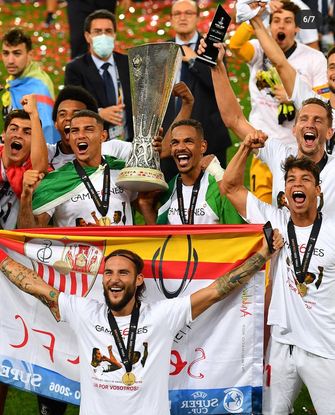 欧国联比赛场上球员们的华丽表演