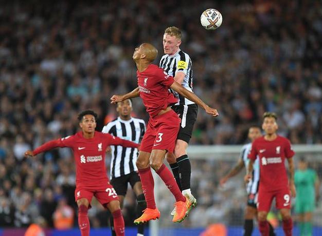 卫冕冠军实力强劲，连胜震惊联赛舞台的简单介绍