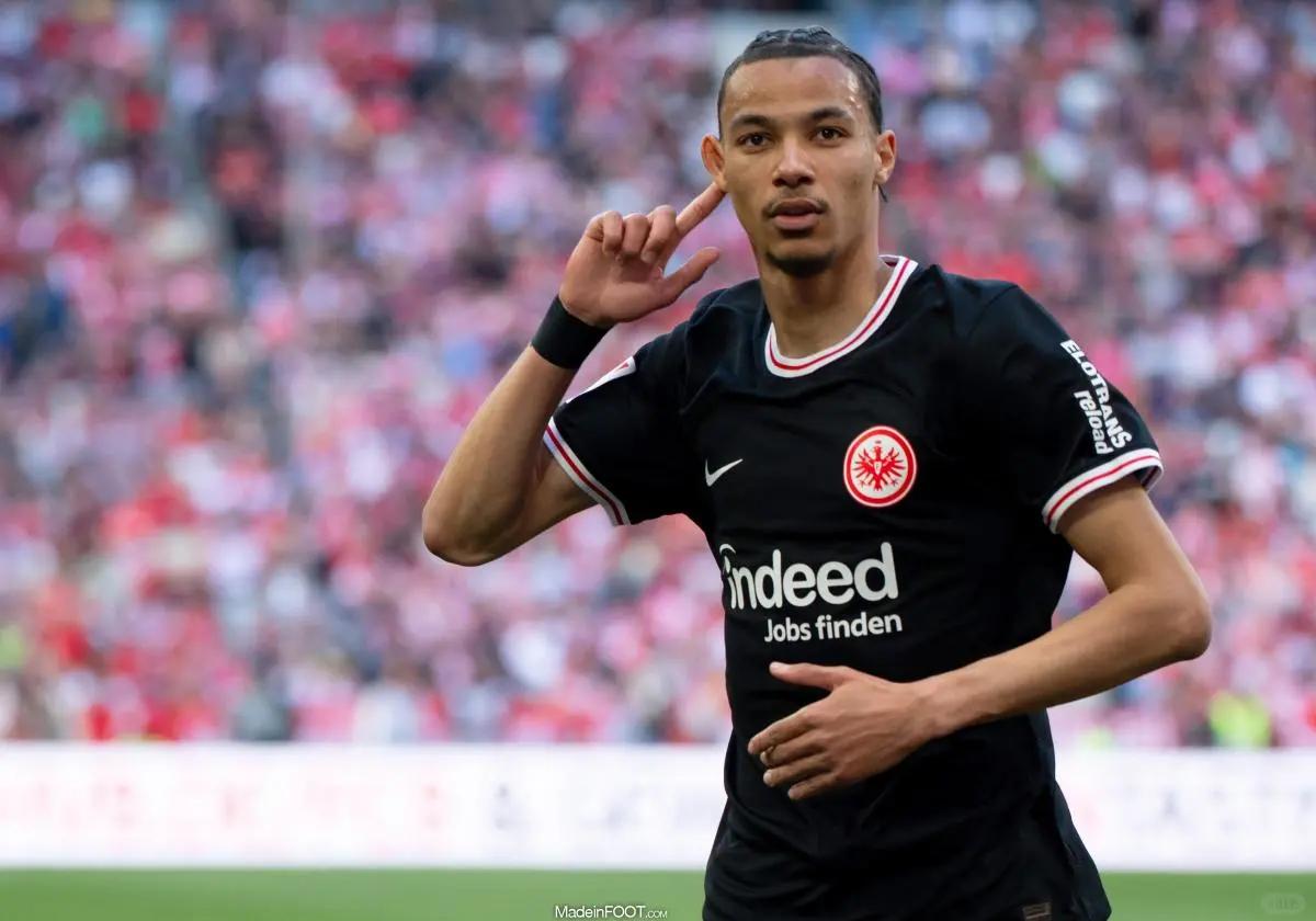 关于总决赛前锋大放异彩，独中分的信息