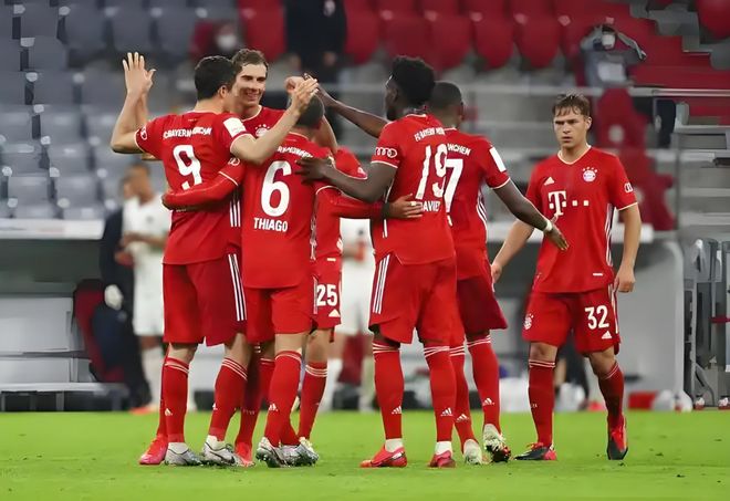 包含马略卡战拜仁慕尼黑，经历惨淡失利的词条