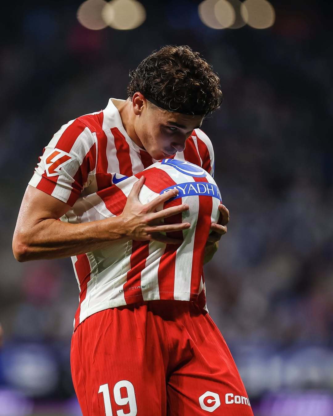 罗马绝杀巴黎，阿尔瓦雷斯关键制胜的简单介绍