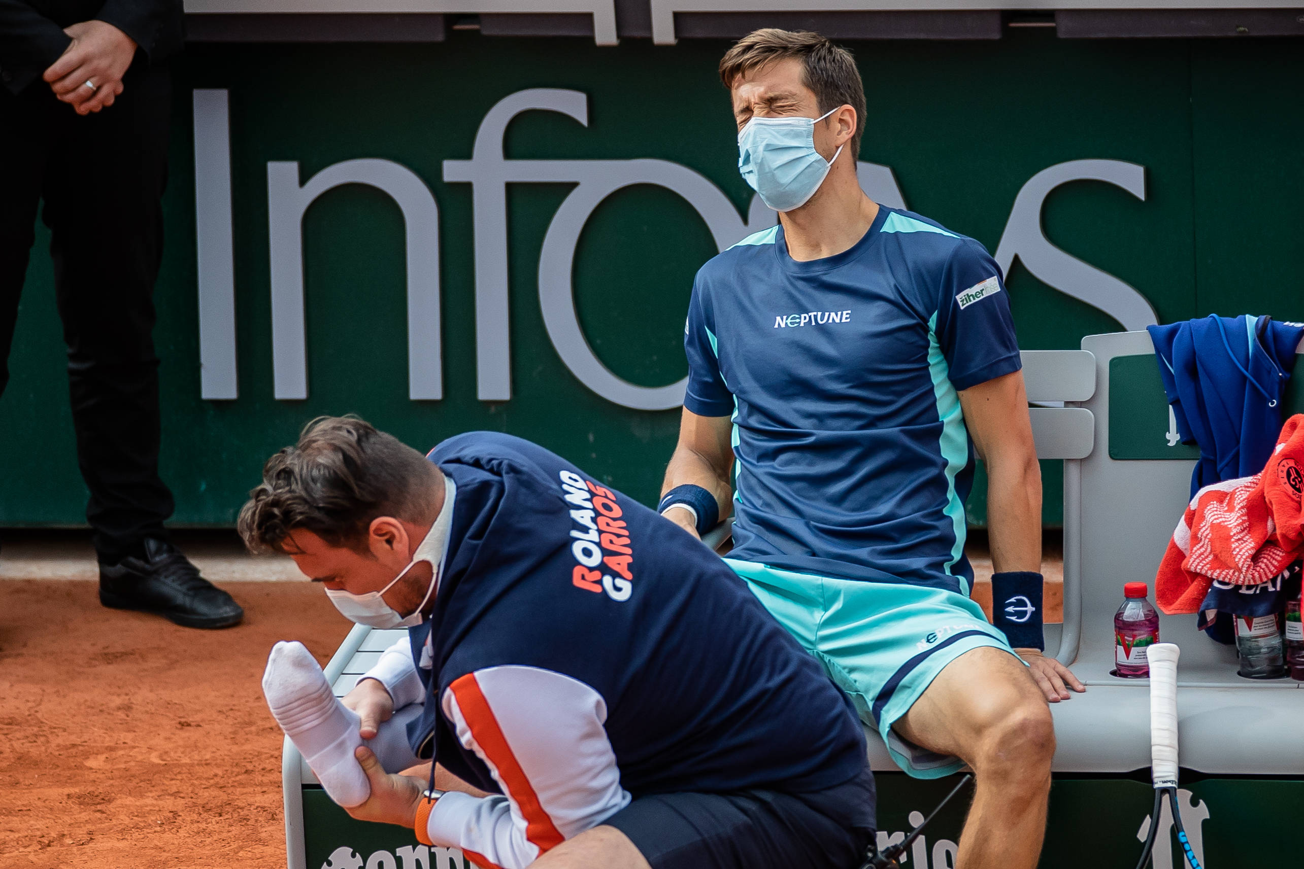 关于美国网球队碾压英国网球队,西西帕斯打破历史纪录的信息 关于美国网球队碾压英国网球队,西西帕斯打破历史纪录的信息