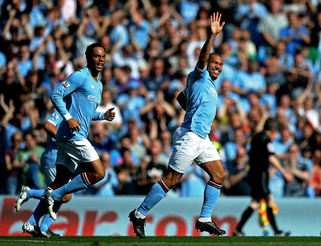 关于墨西哥强势曼城，德容三分雨点燃全场的信息