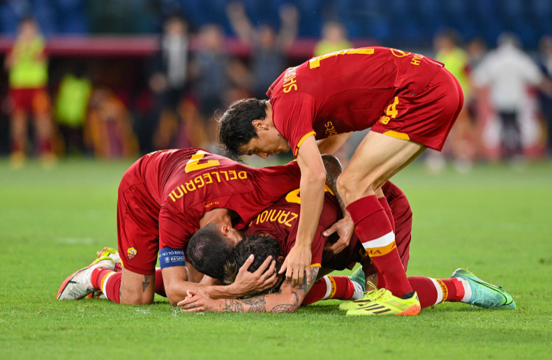 包含双线作战未果，赫塔菲连拿两连败，降班马急需调整的词条