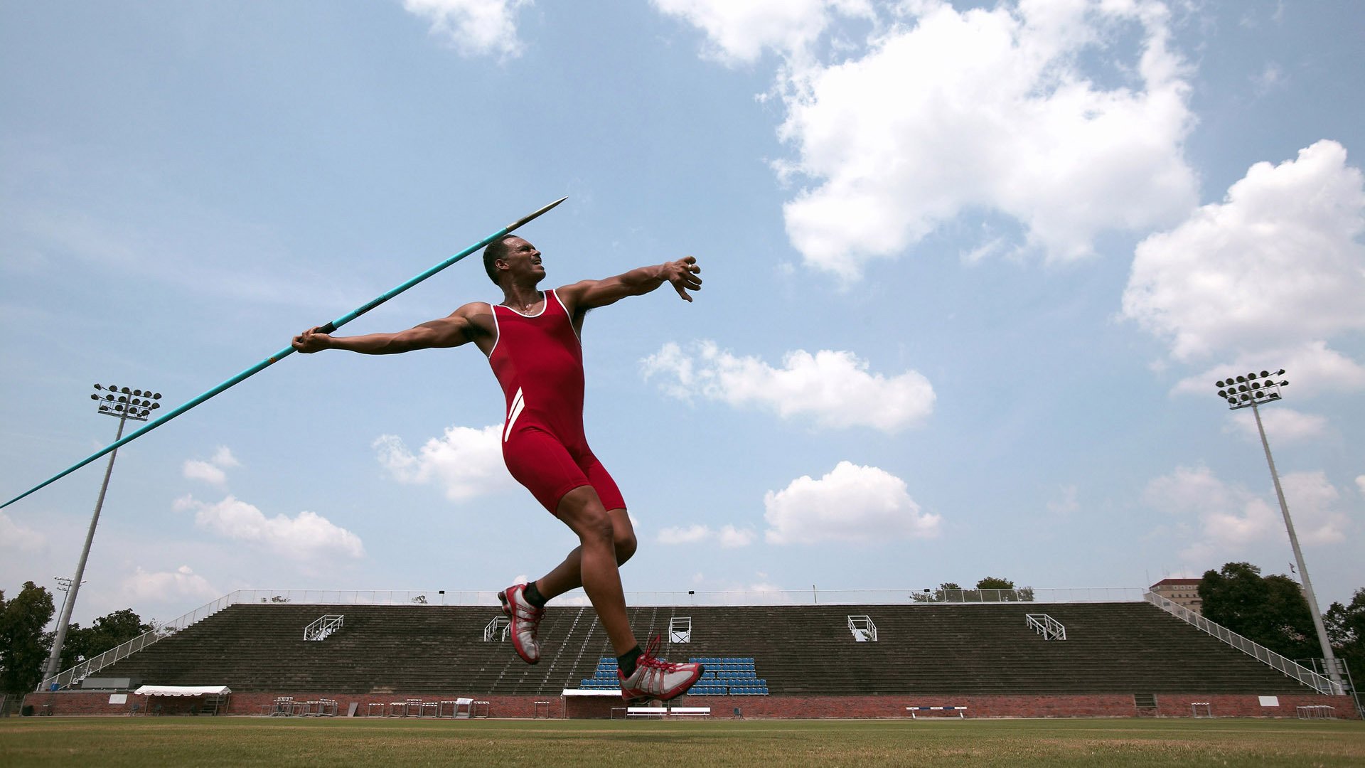 西甲国家德比之夜，爱德华兹持续制造杀伤，改写豪门对决的战术密码