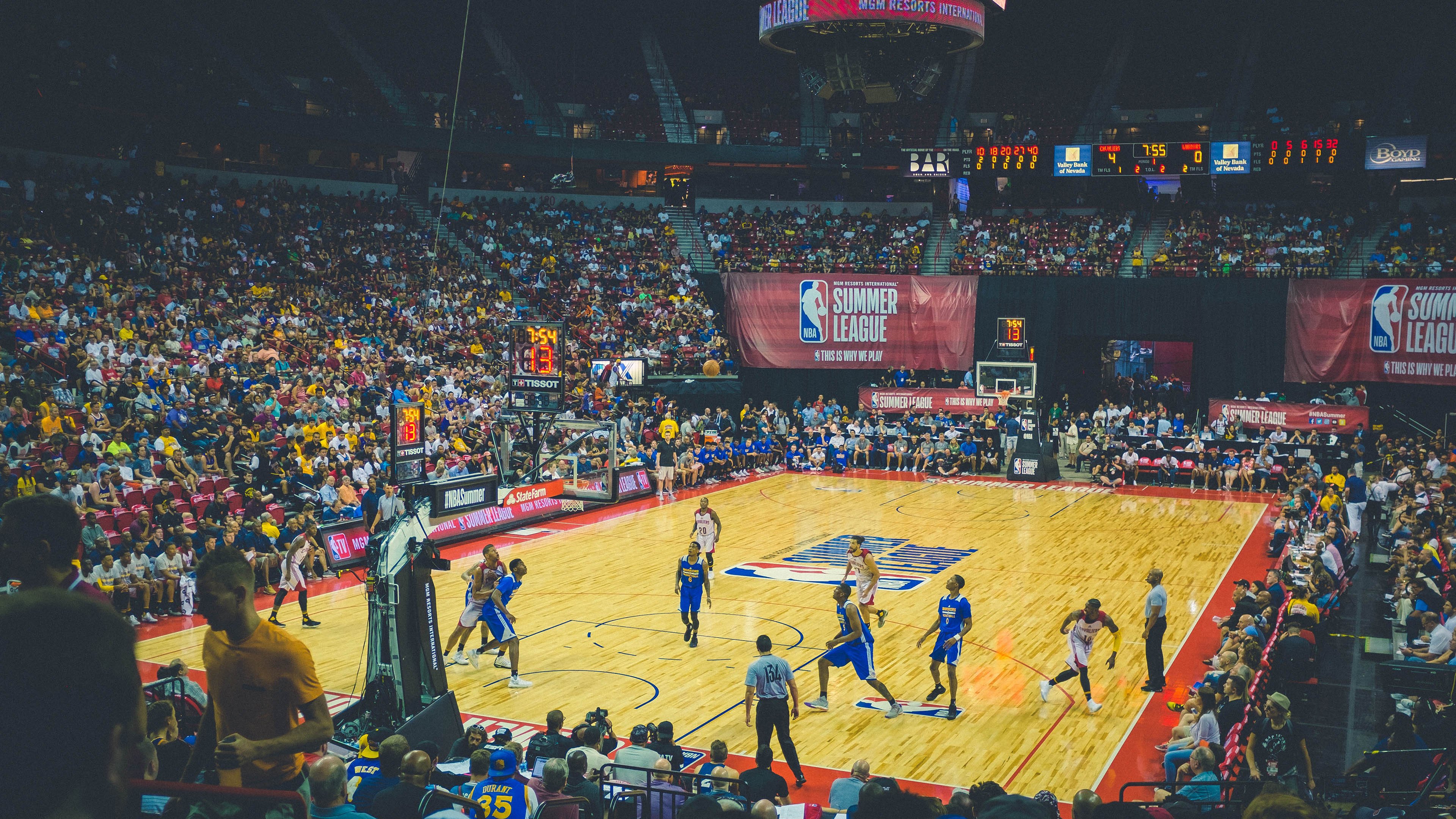 范弗利特完成自我救赎，雷霆争冠战胜出独行侠