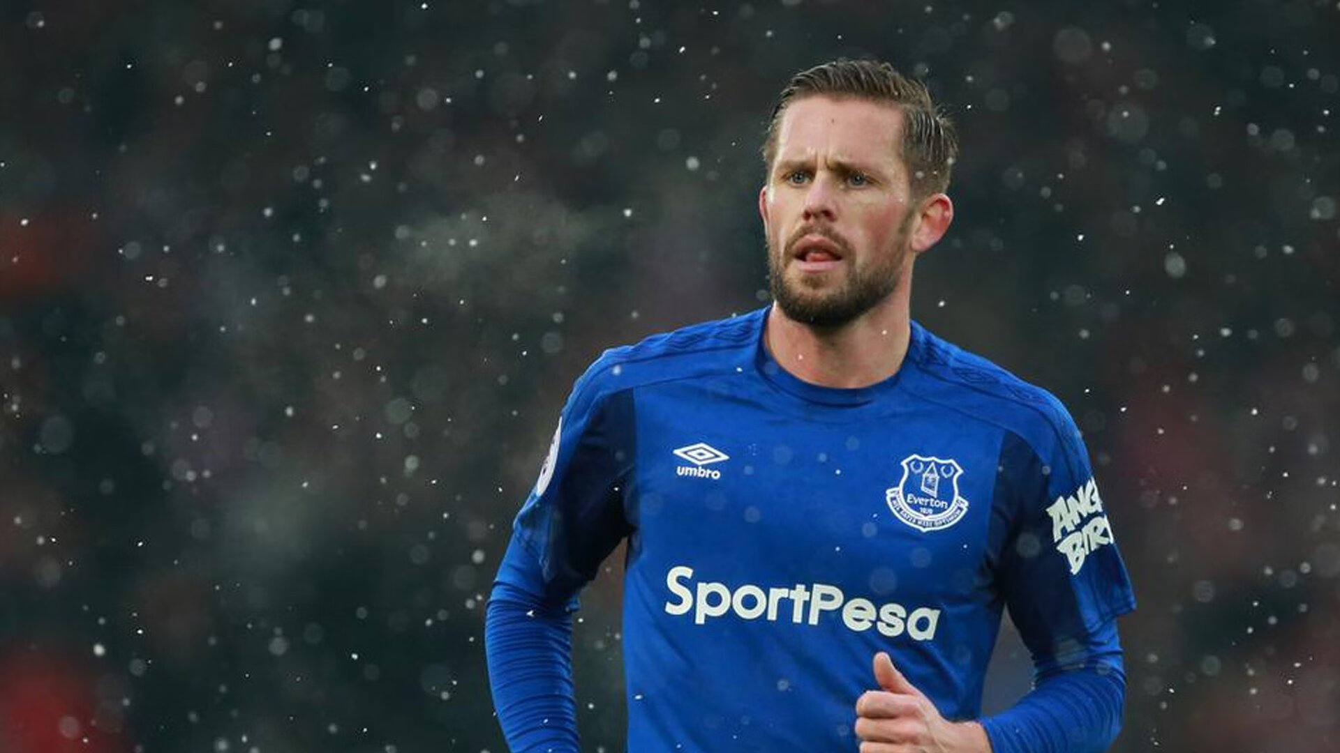 总决赛之夜，罗德里展现巨星价值，从配角到王座的蜕变之路